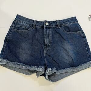 Romwe Denim Shorts With Cross Printed Design On Back Pockets Women Size XL.